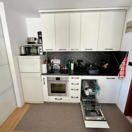 Sara Apartamento Brela